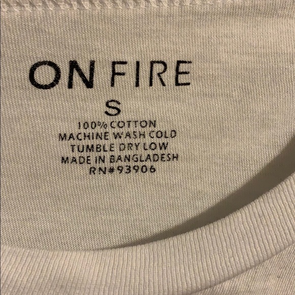 Juniors queen shirt - Picture 2 of 2